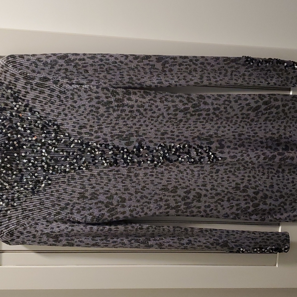 Sparkly Ribbed Leopard Print Lightweight Sweater - image 1